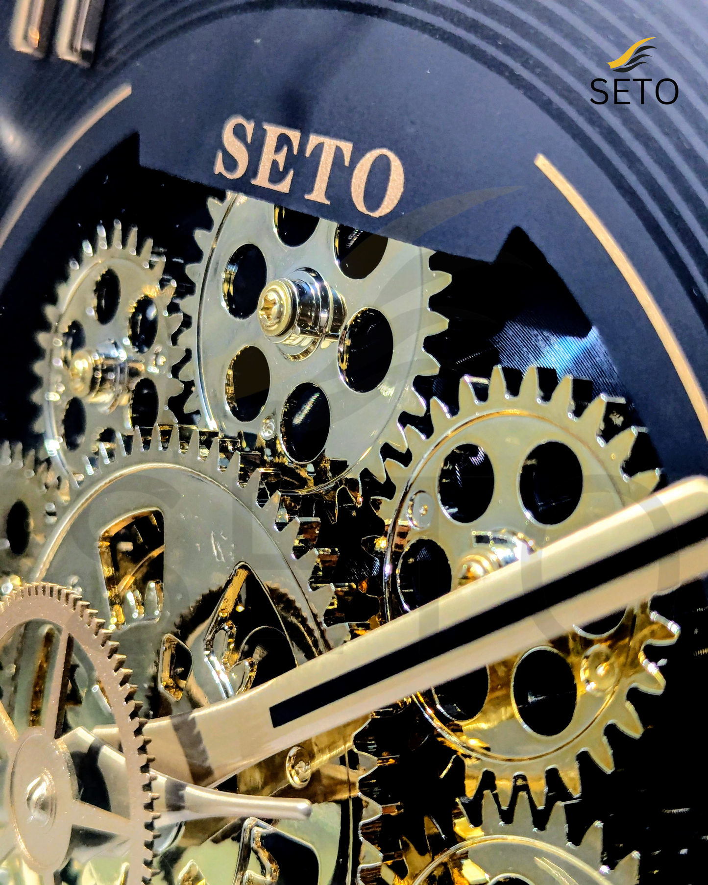 [SETO] 14 Inch Moving Gear Wall Clock Luxury Golden Black & White | Silent Quartz Decorative Wall Clock for Bedroom, Living Room & Office | Rotating Gear Design Premium Wall Clock
