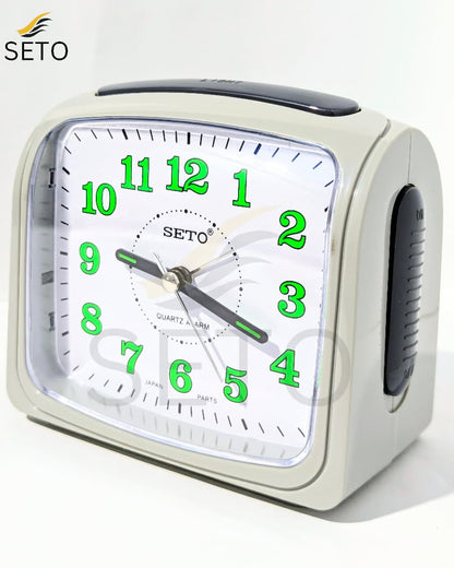 [SETO] Premium Quartz Alarm Clock with Night Light | Large Green Numbers | Easy Time Reading | Loud Alarm | Vintage Style Bedside Table Clock